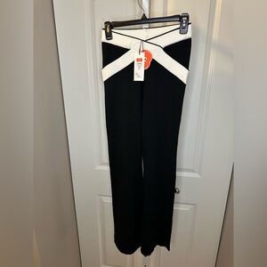 Cider black and‎ white pants